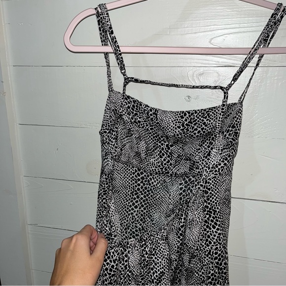 Free people open back dress. Perfect condition. - Picture 4 of 5